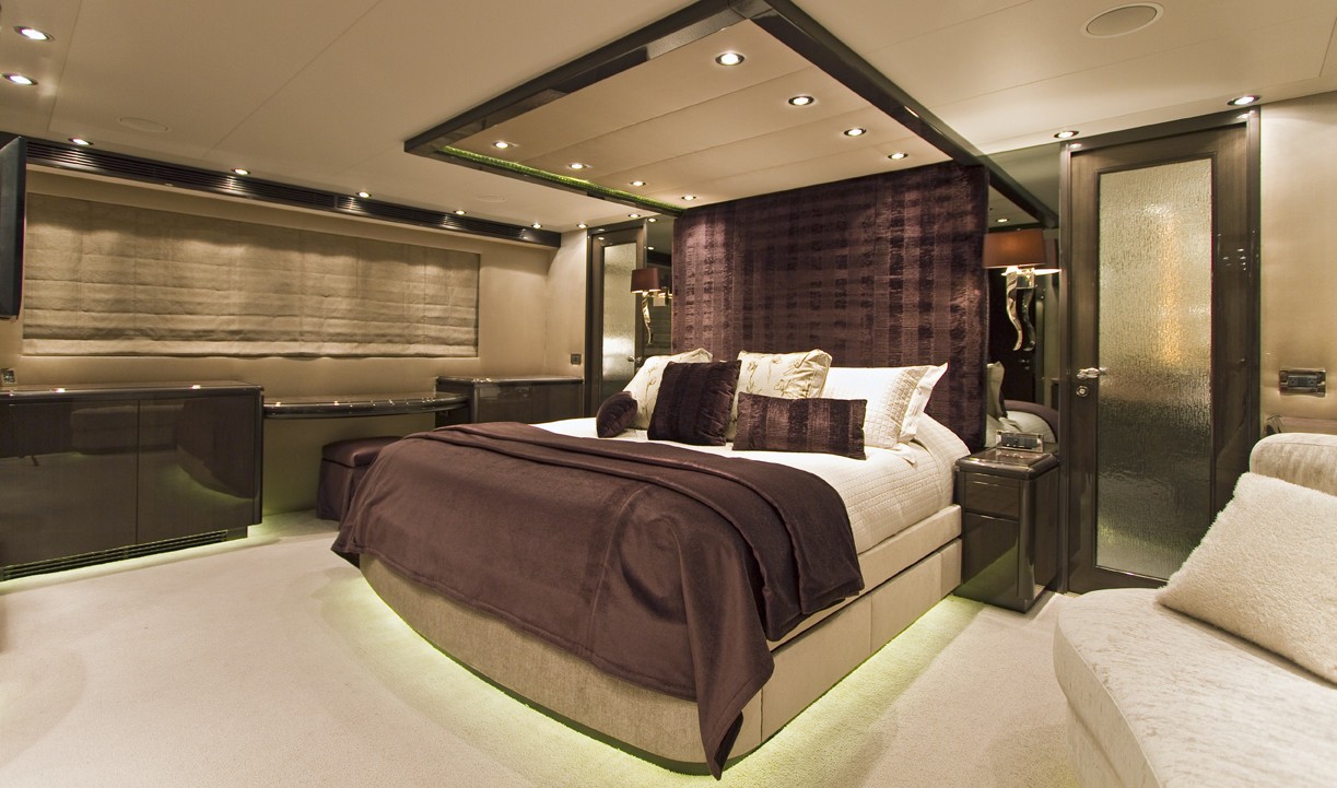 [36m-Yacht-STREGA]-5731-103.jpg