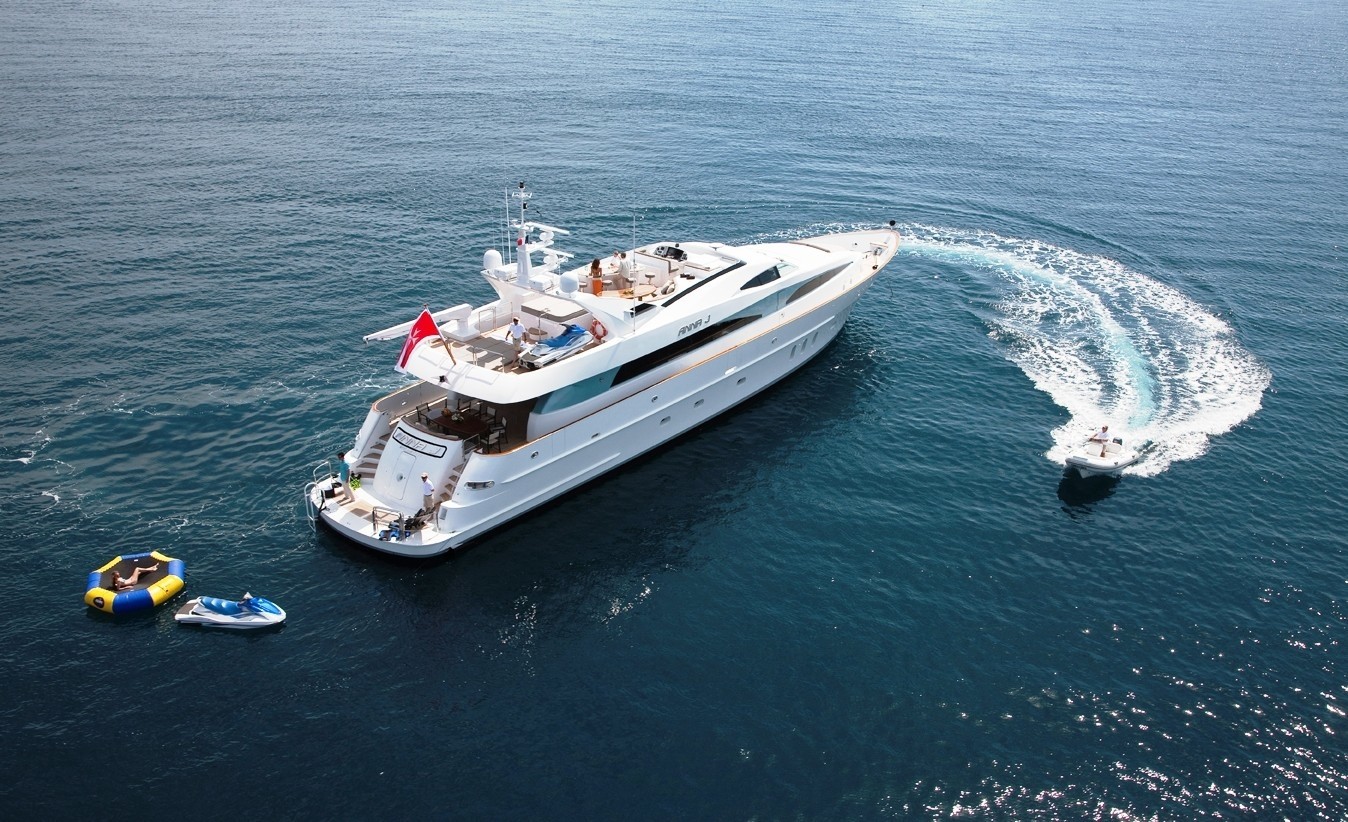[36m-Yacht-STREGA]-5731-121.jpg