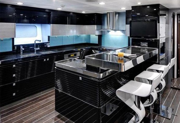 [37m-Yacht-BLISS]-5629-46.jpg