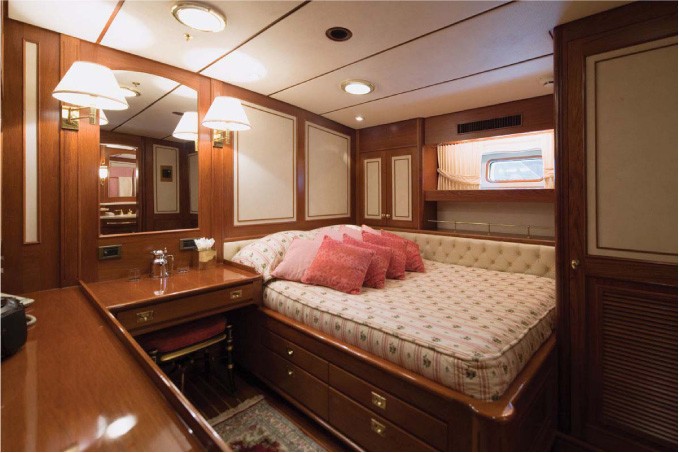 [37m-Yacht-GALILEO-G]-5865-172.jpg
