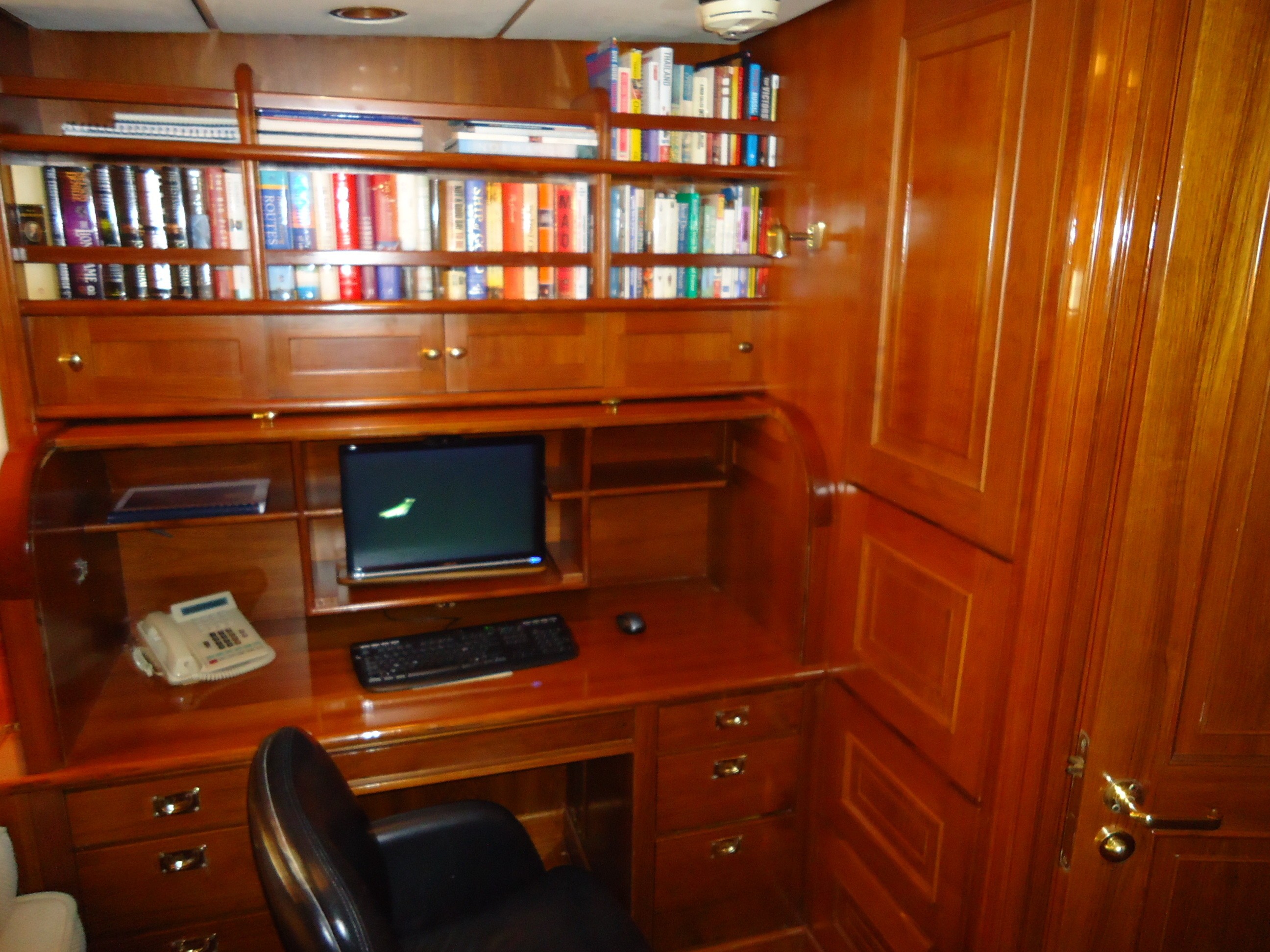 [37m-Yacht-GALILEO-G]-5865-45.jpg