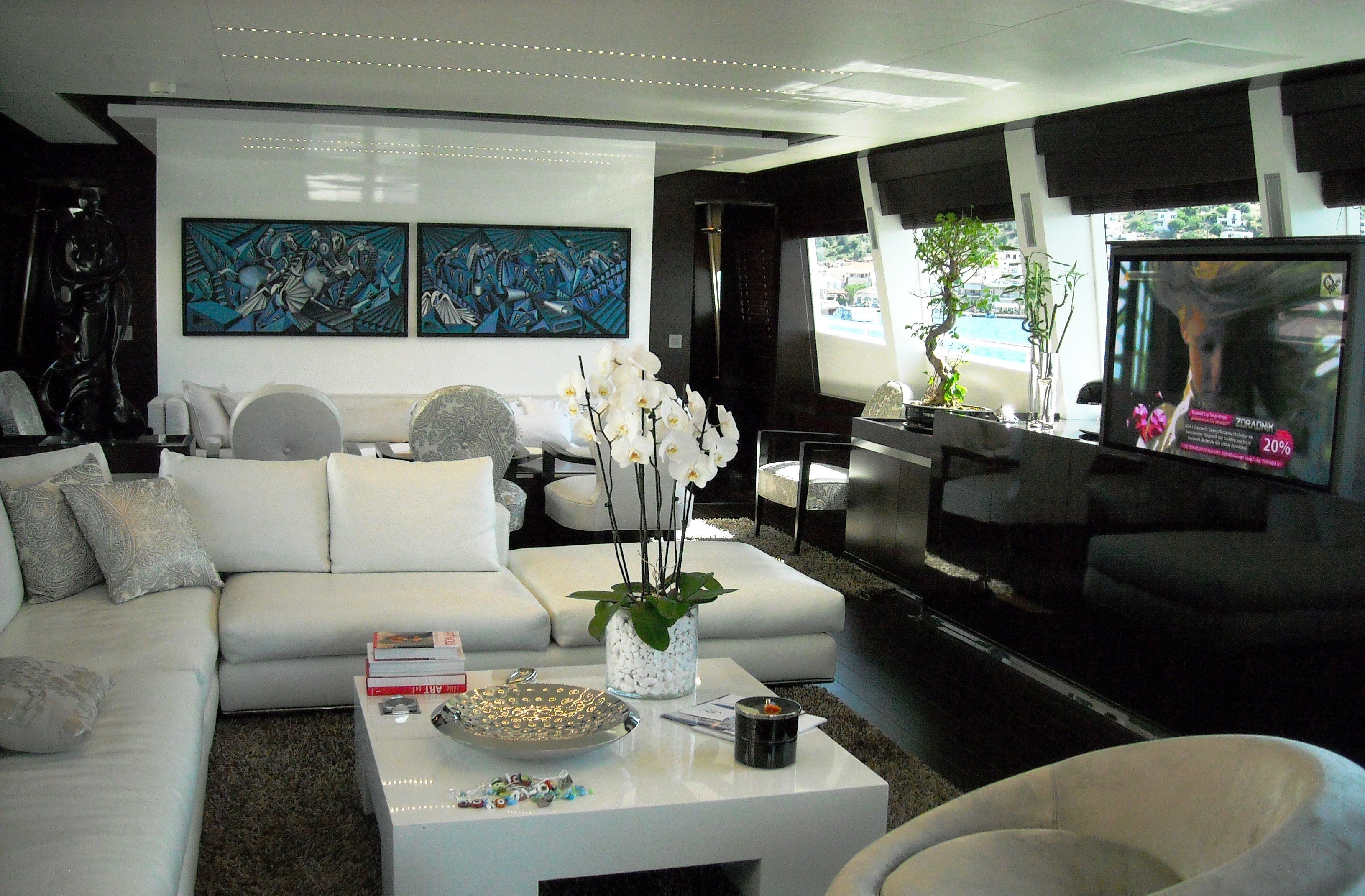 [37m-Yacht-PARENTHESIS]-5692-174.jpg