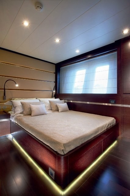 [37m-Yacht-PARENTHESIS]-5692-52.jpg