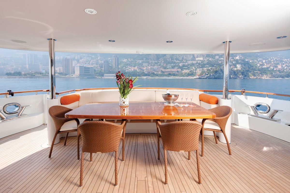 [38m-Yacht-NORTHLANDER]-5918-177.jpg