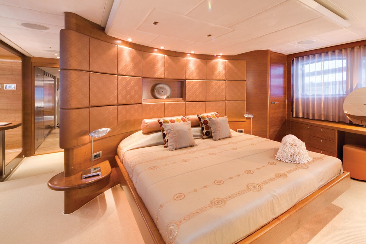 [38m-Yacht-NORTHLANDER]-5918-28.jpg