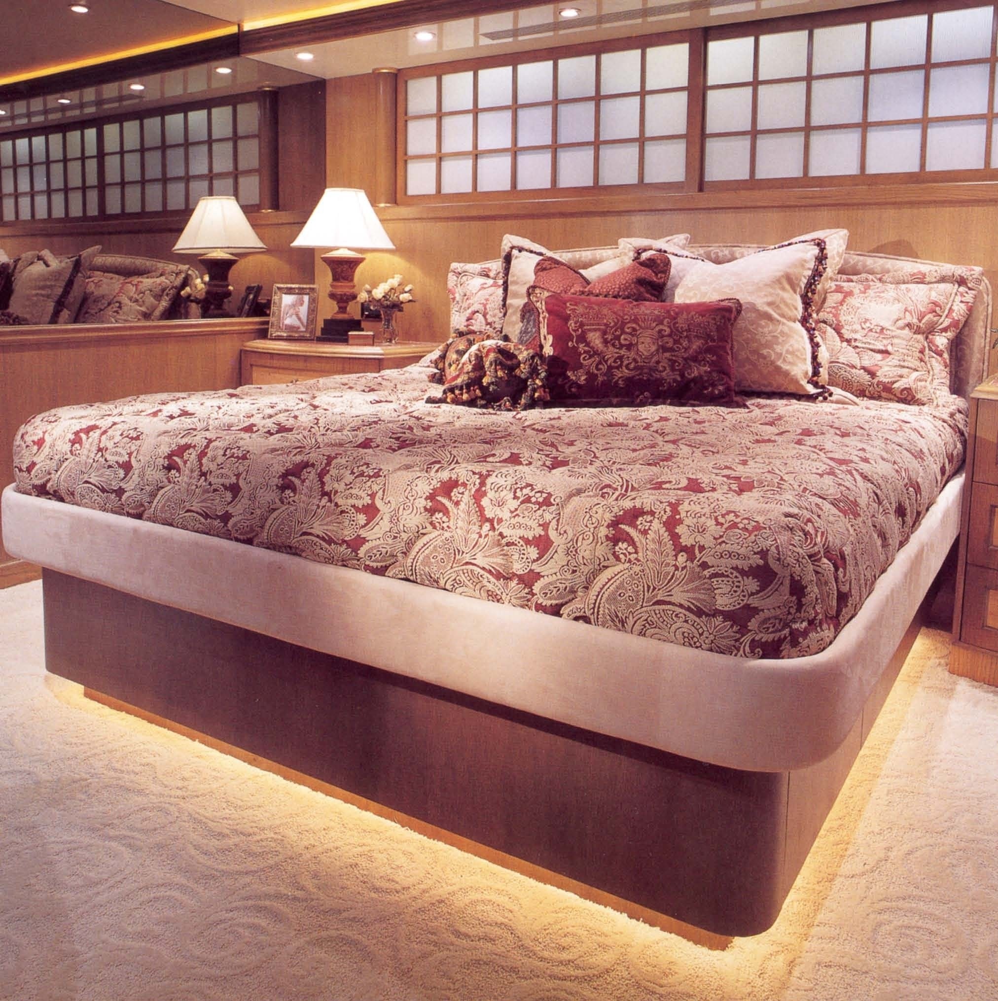 [42m-Yacht-MONA-LIZA]-5821-23.jpg