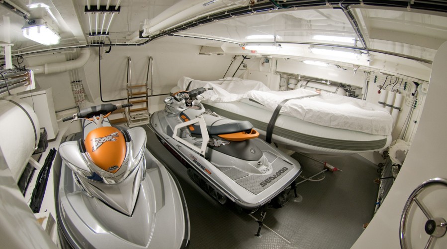 [43m-Yacht-LATITUDE]-5972-99.jpg