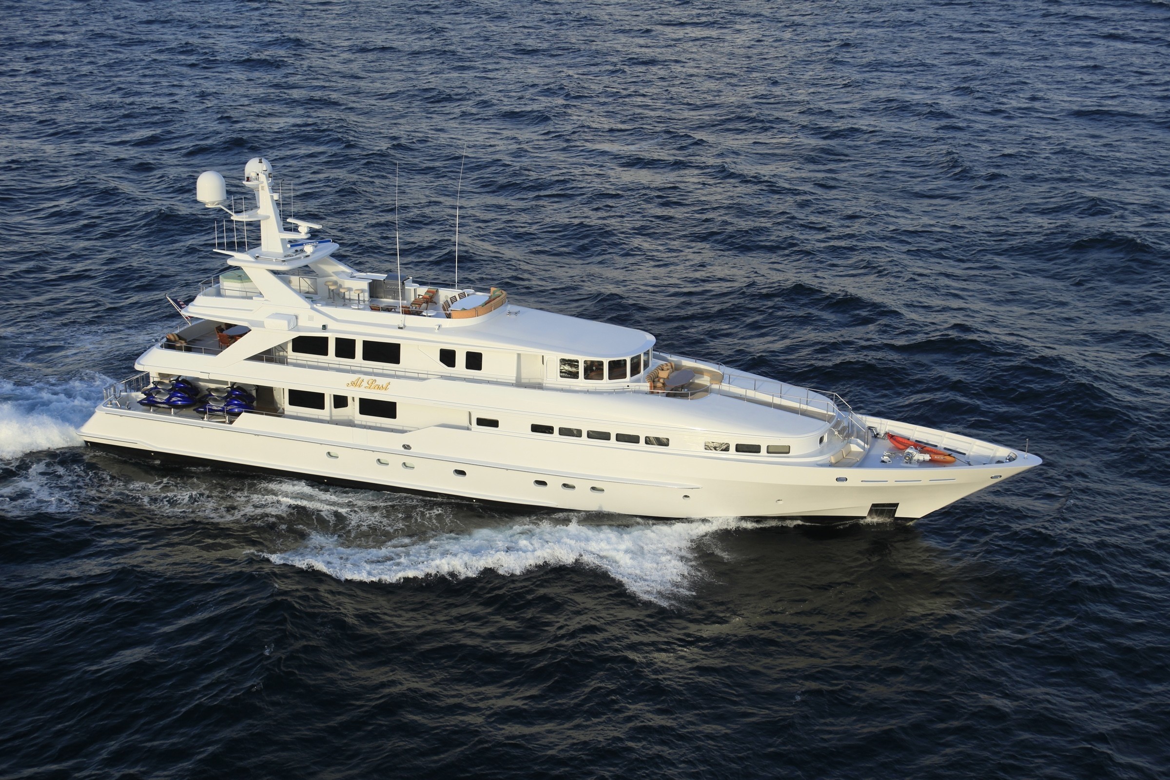 [44m-Yacht-AT-LAST]-5625-121.jpg