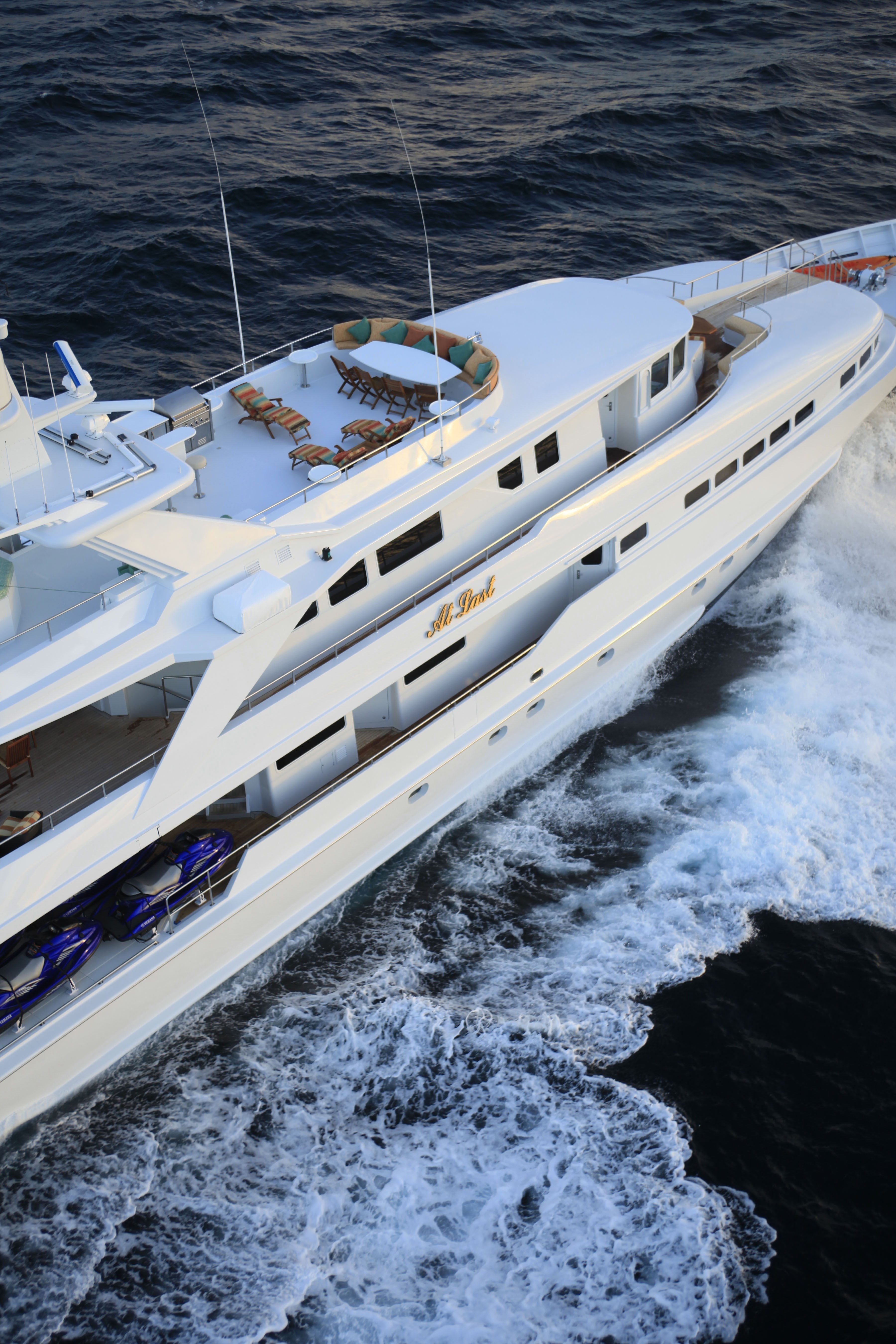 [44m-Yacht-AT-LAST]-5625-25.jpg