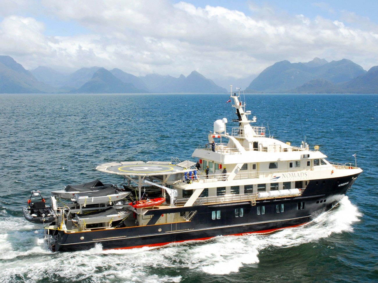 [45m-Yacht-ATMOSPHERE]-5648-131.jpg