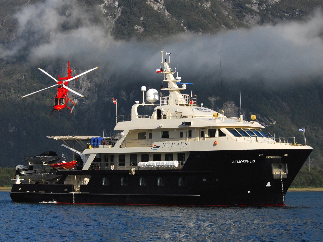 [45m-Yacht-ATMOSPHERE]-5648-168.jpg