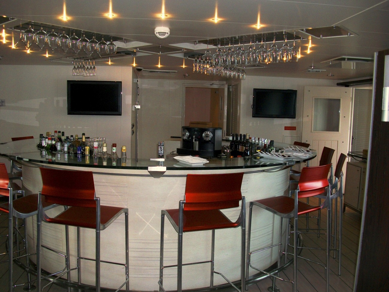 [45m-Yacht-ATMOSPHERE]-5648-26.jpg