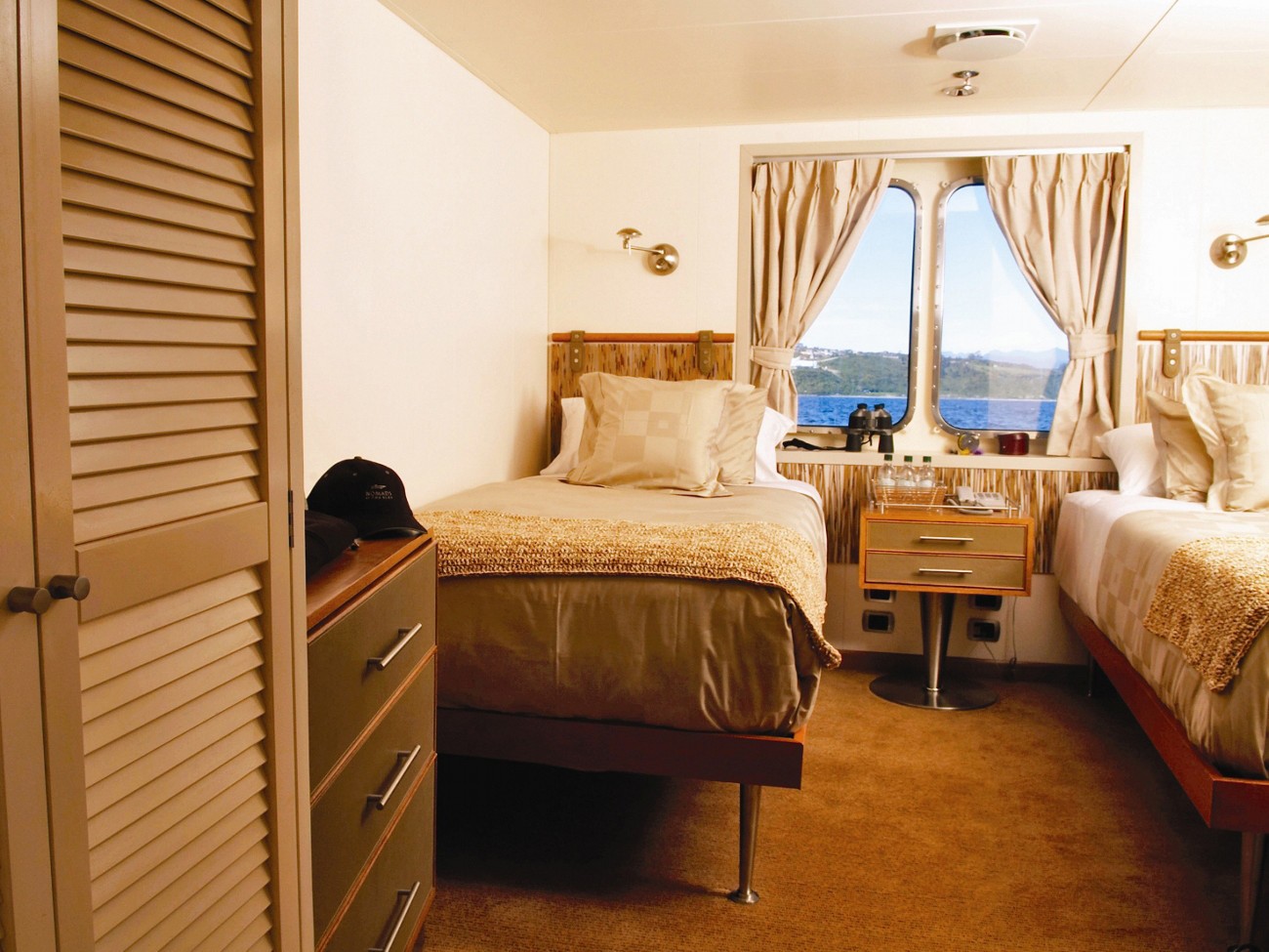 [45m-Yacht-ATMOSPHERE]-5648-32.jpg