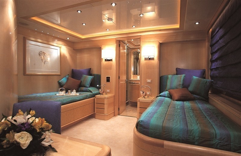 [45m-Yacht-MORE]-5804-131.jpg