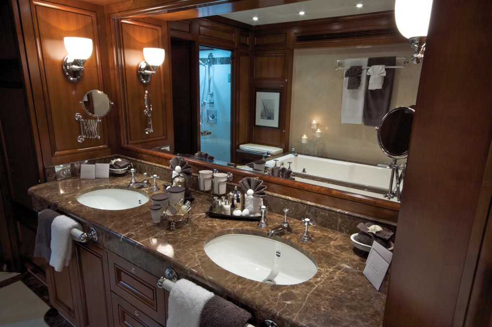 [45m-Yacht-YOU-AMPAMP-ME]-5982-148.jpg