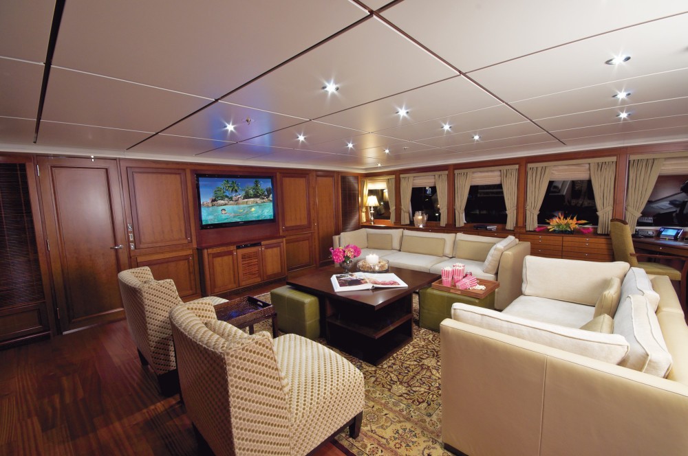 [45m-Yacht-YOU-AMPAMP-ME]-5982-169.jpg