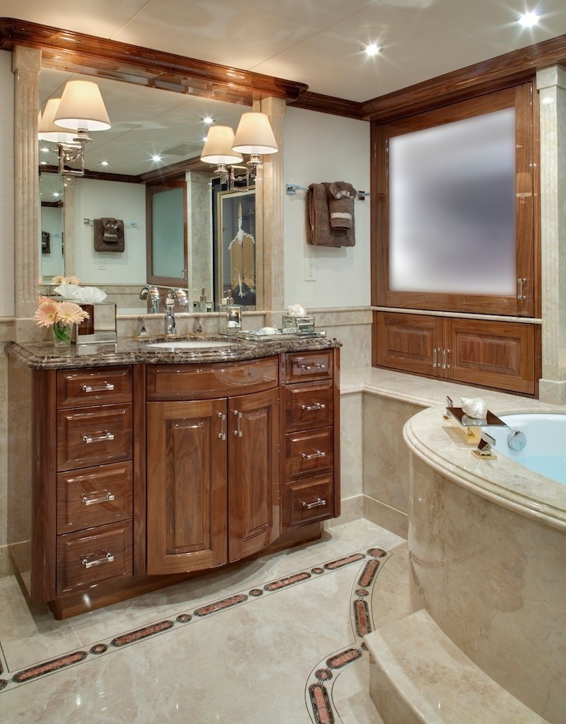 [49m-Yacht-REMEMBER-WHEN]-5643-50.jpg