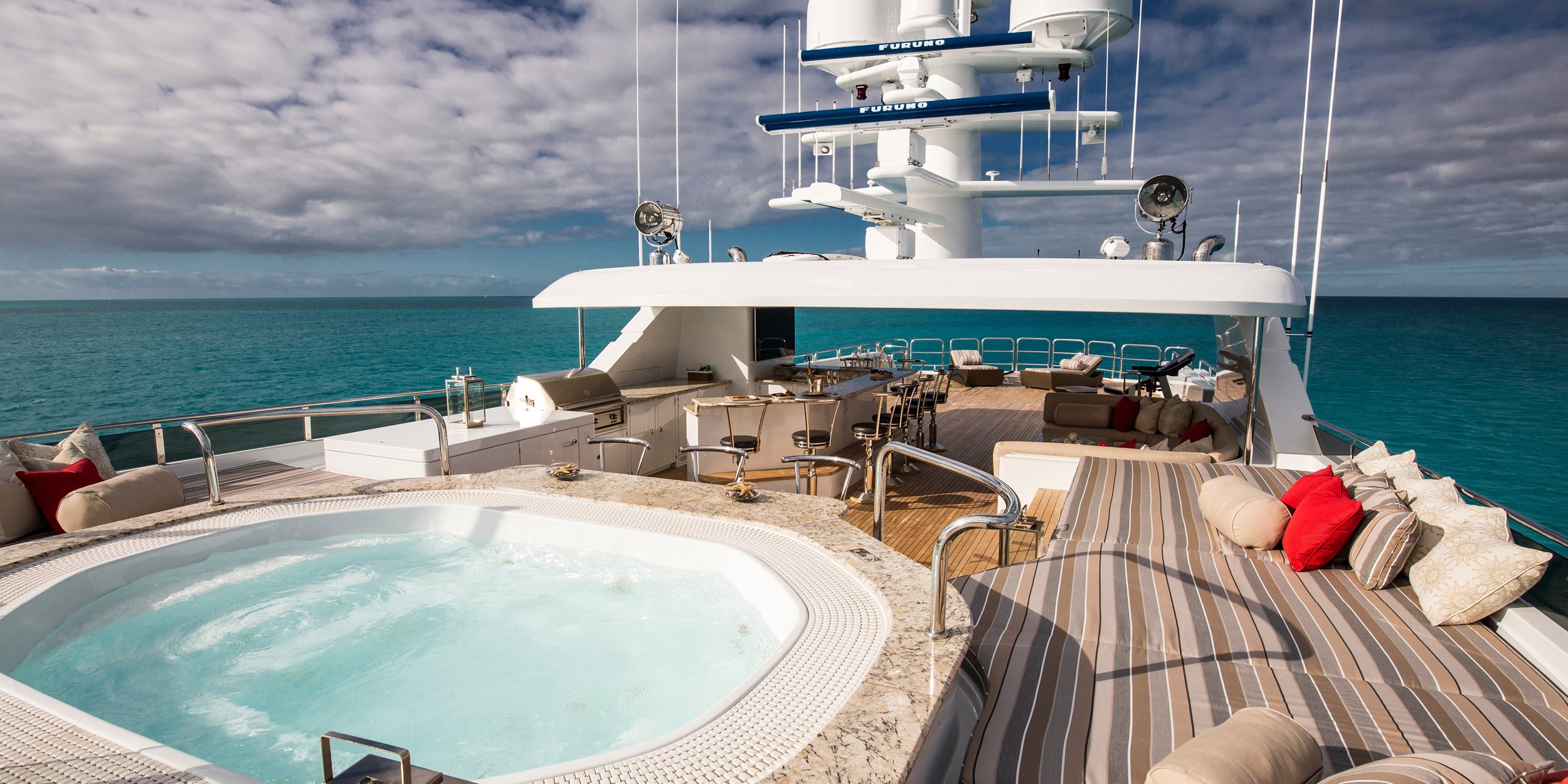 [49m-Yacht-REMEMBER-WHEN]-5643-94.jpg