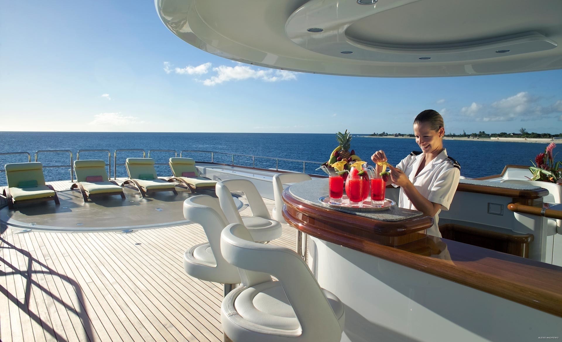 [54m-Yacht-HUNTRESS-II]-5647-83.jpg