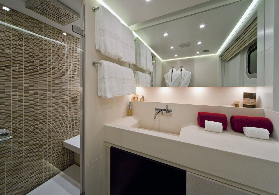 [58m-Yacht-BARAKA]-5953-156.jpg