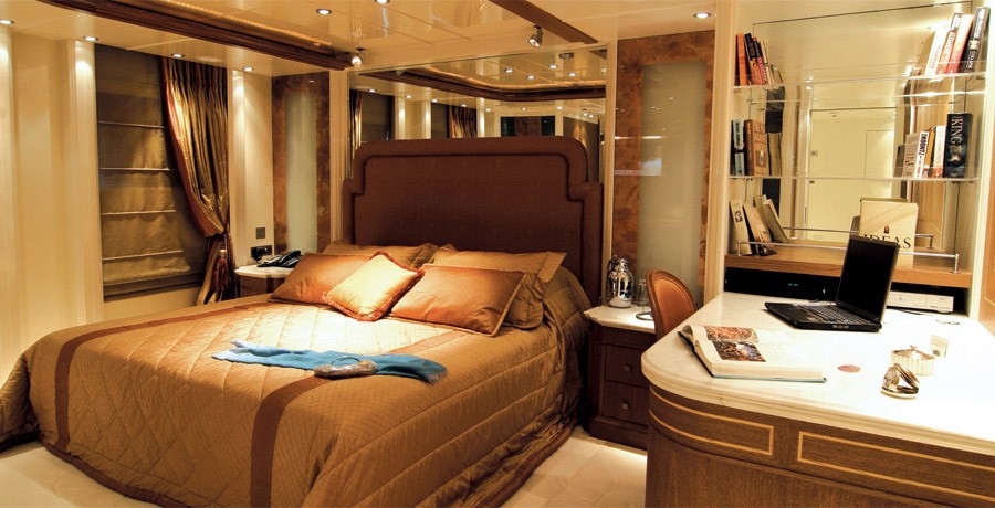 [72m-Yacht-ELEGANT-007]-5655-218.jpg