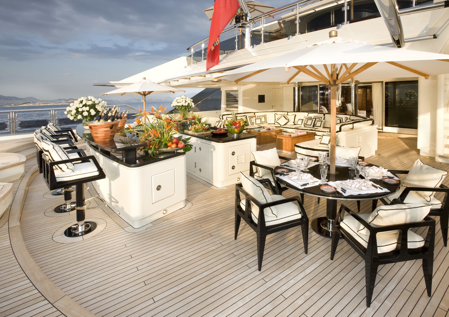 [82m-Yacht-ALFA-NERO]-5707-185.jpg