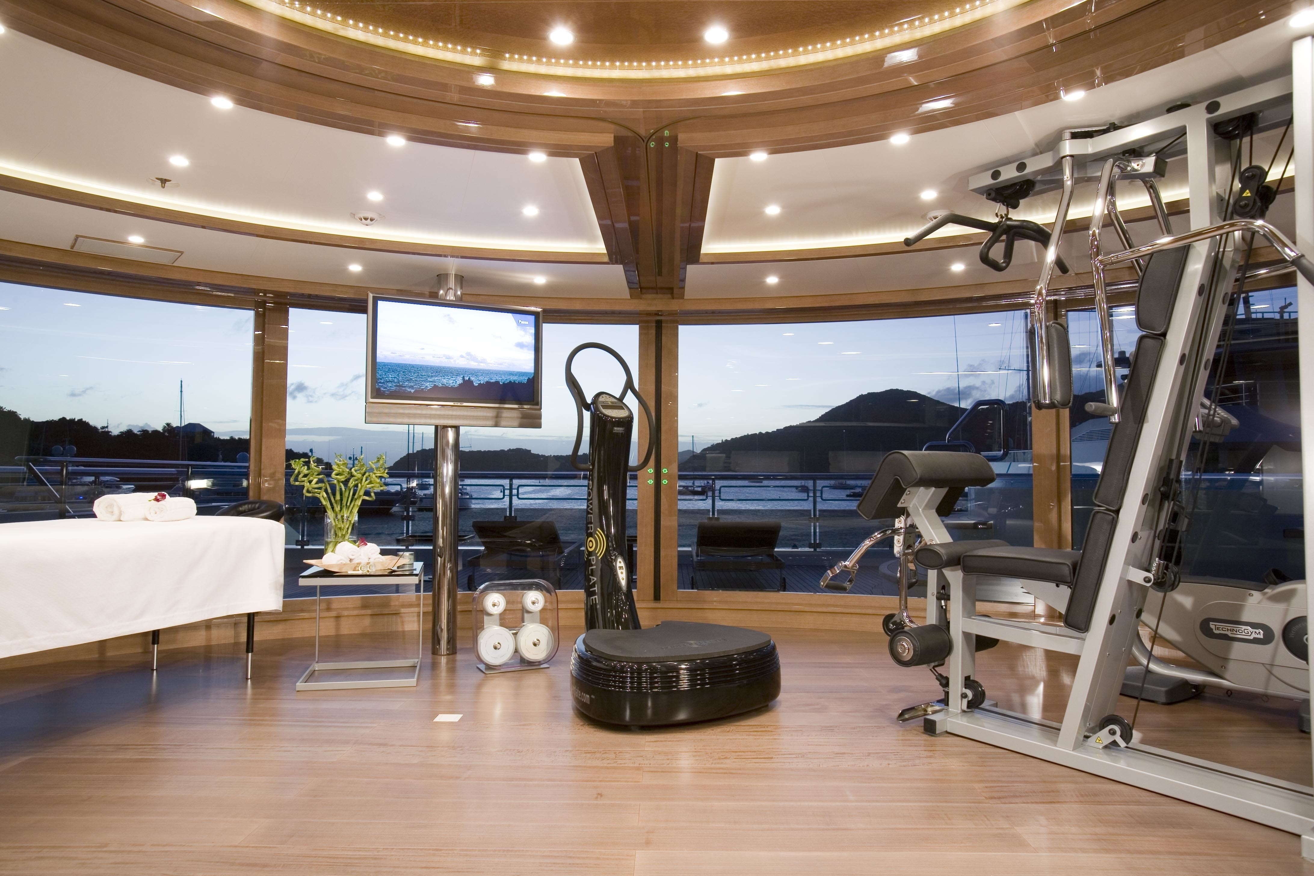 [82m-Yacht-ALFA-NERO]-5707-198.jpg