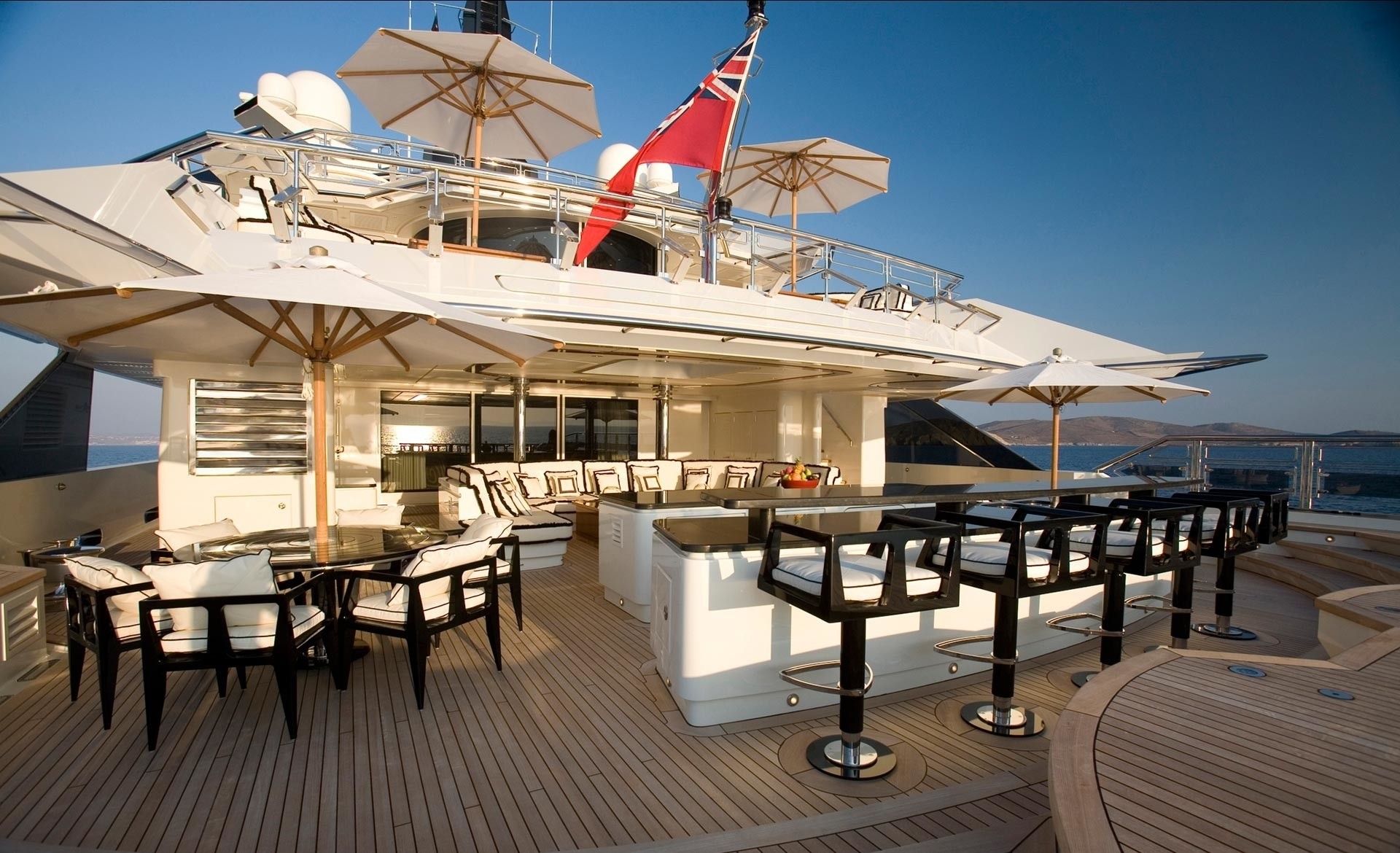 [82m-Yacht-ALFA-NERO]-5707-72.jpg