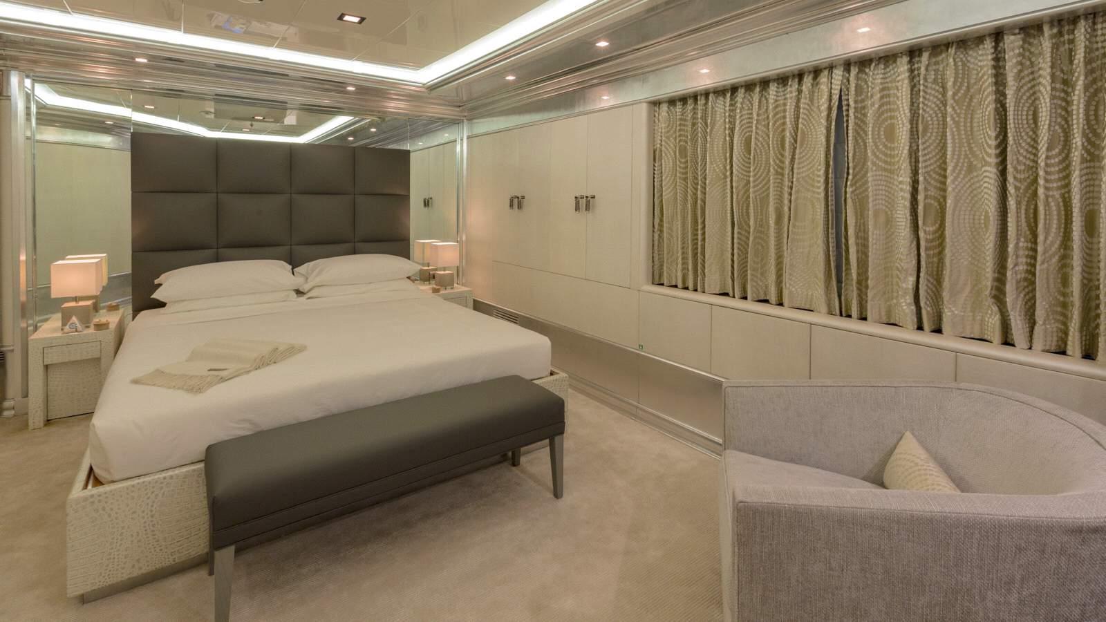 [BENETTI--SUPERYACHT-LADY-LARA]-5878-9.jpg