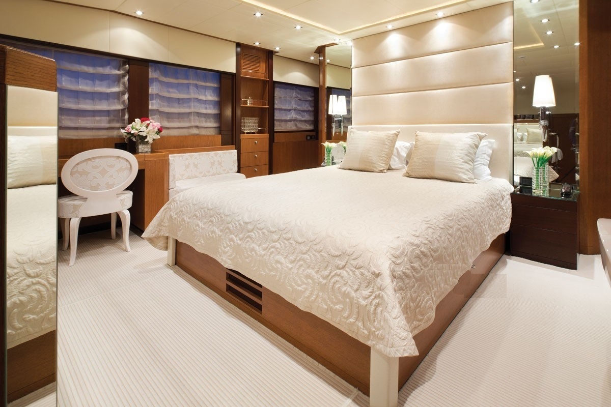 [MOTOR-YACHT-RM-ELEGANT]-5655-10.jpg