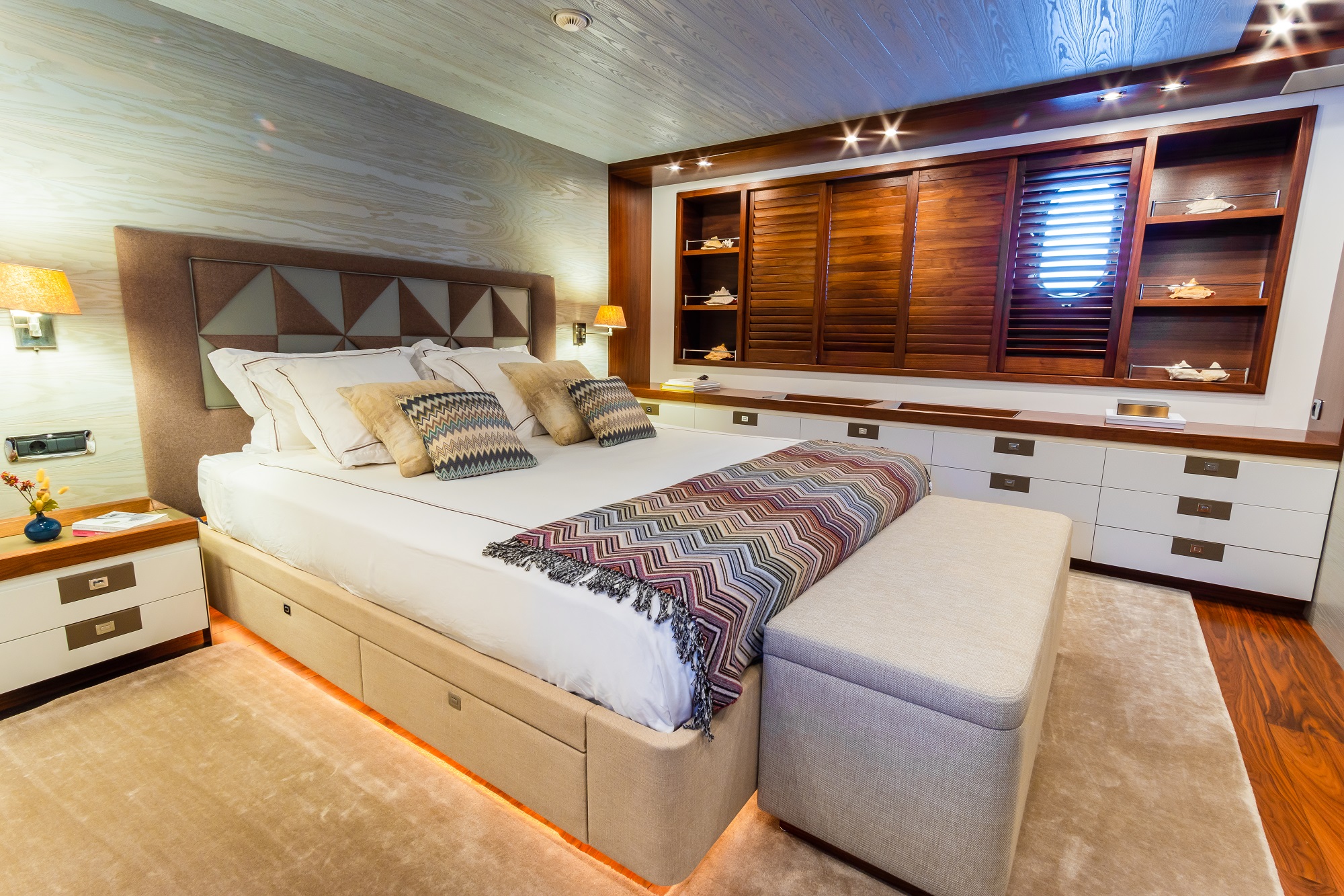 [SUPERYACHT-LIVIA]-5927-17.jpg