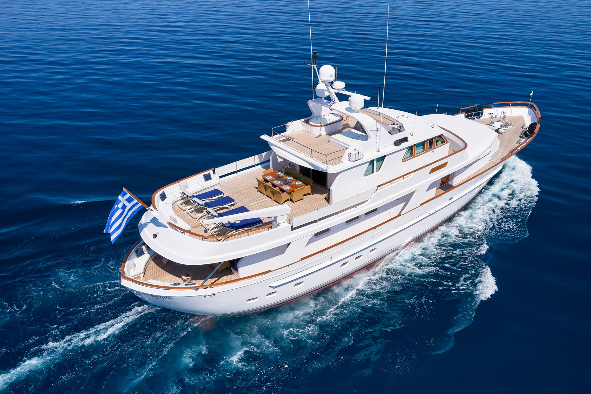 1.3 Motor yacht SUNCOCO.jpg