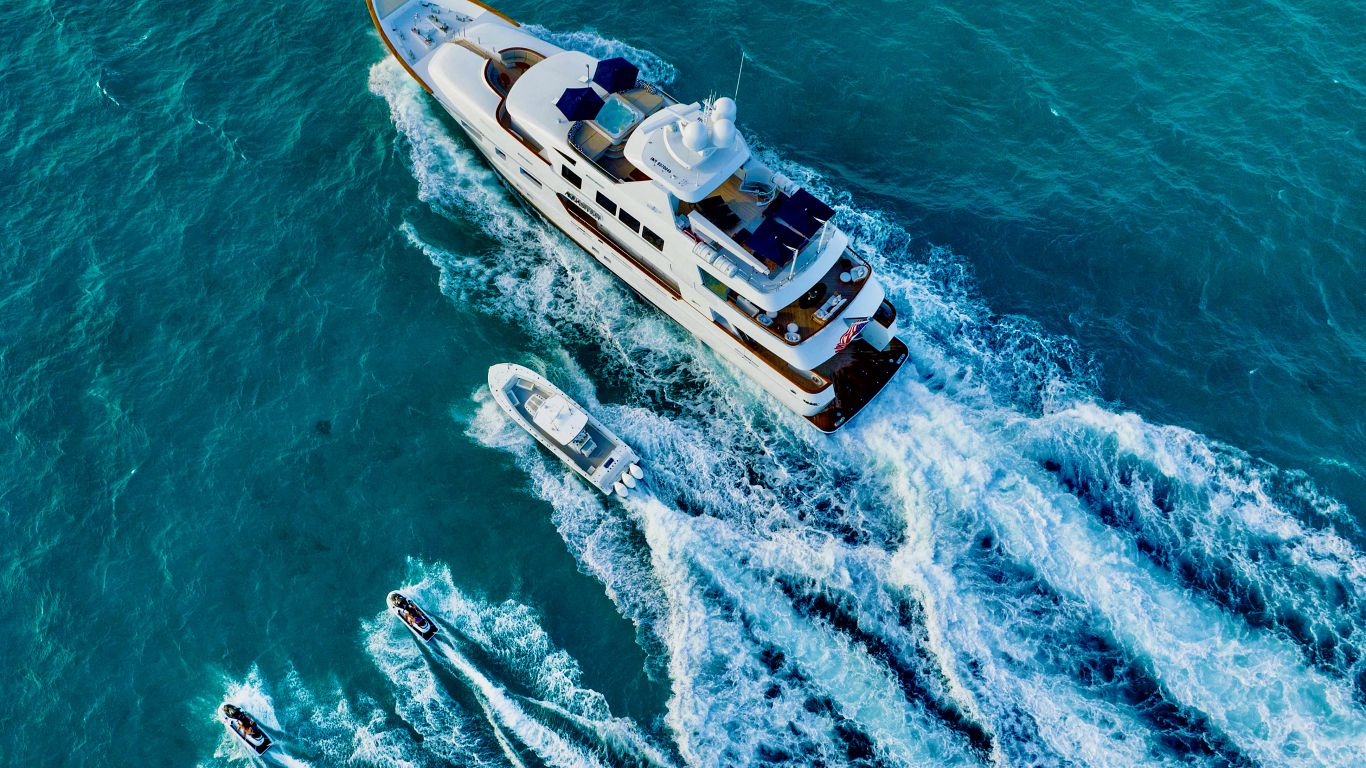 102 Luxury yacht AQUASITION.jpg