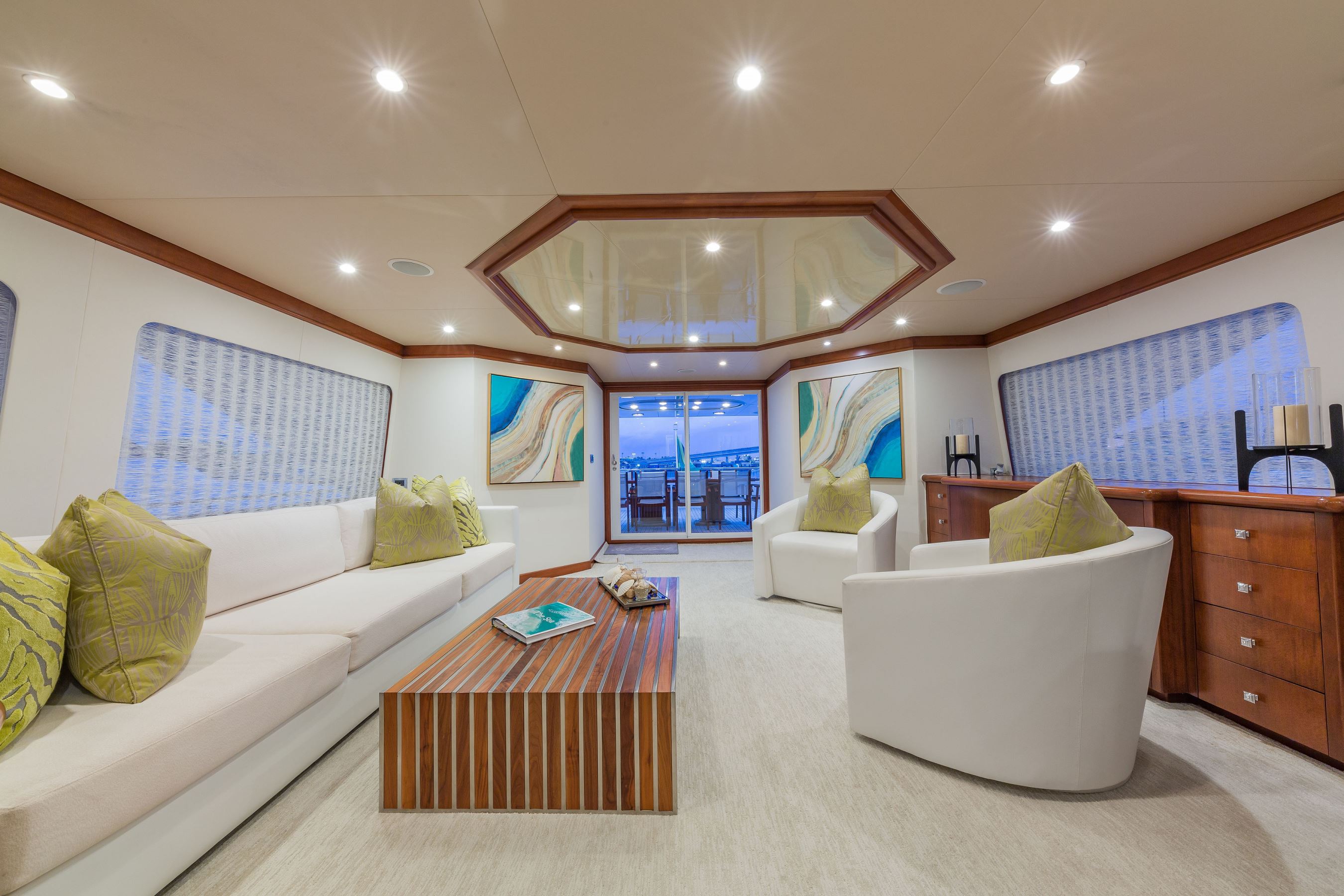 145'Heesen_AtLast_-103.jpg