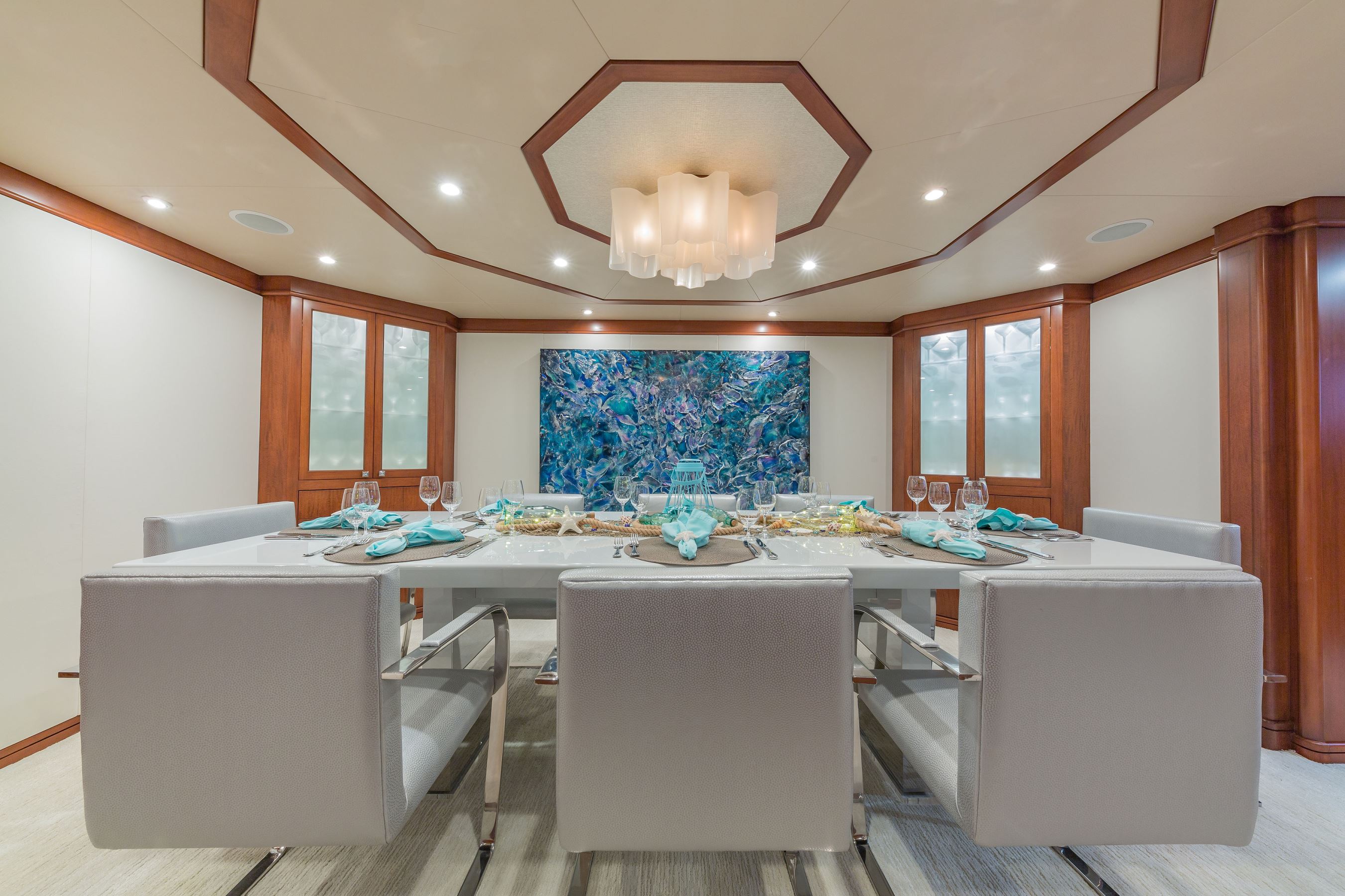 145'Heesen_AtLast_-111.jpg