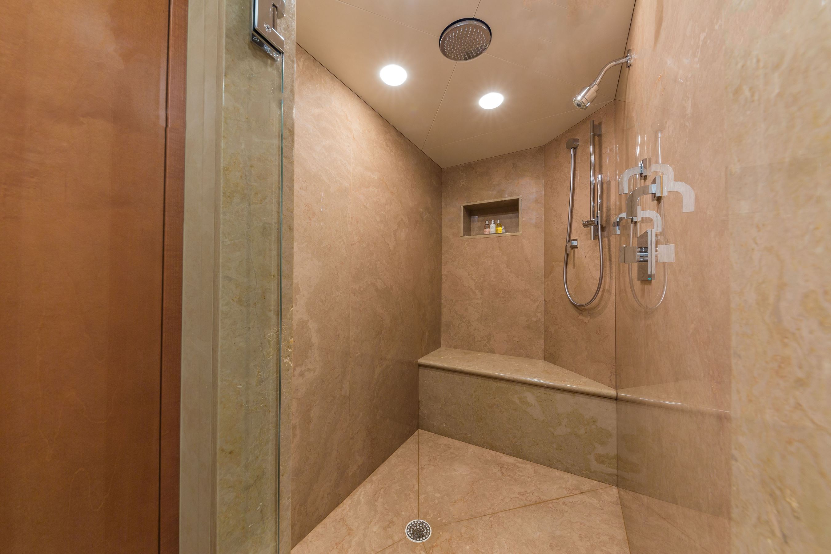 145'Heesen_AtLast_-137.jpg