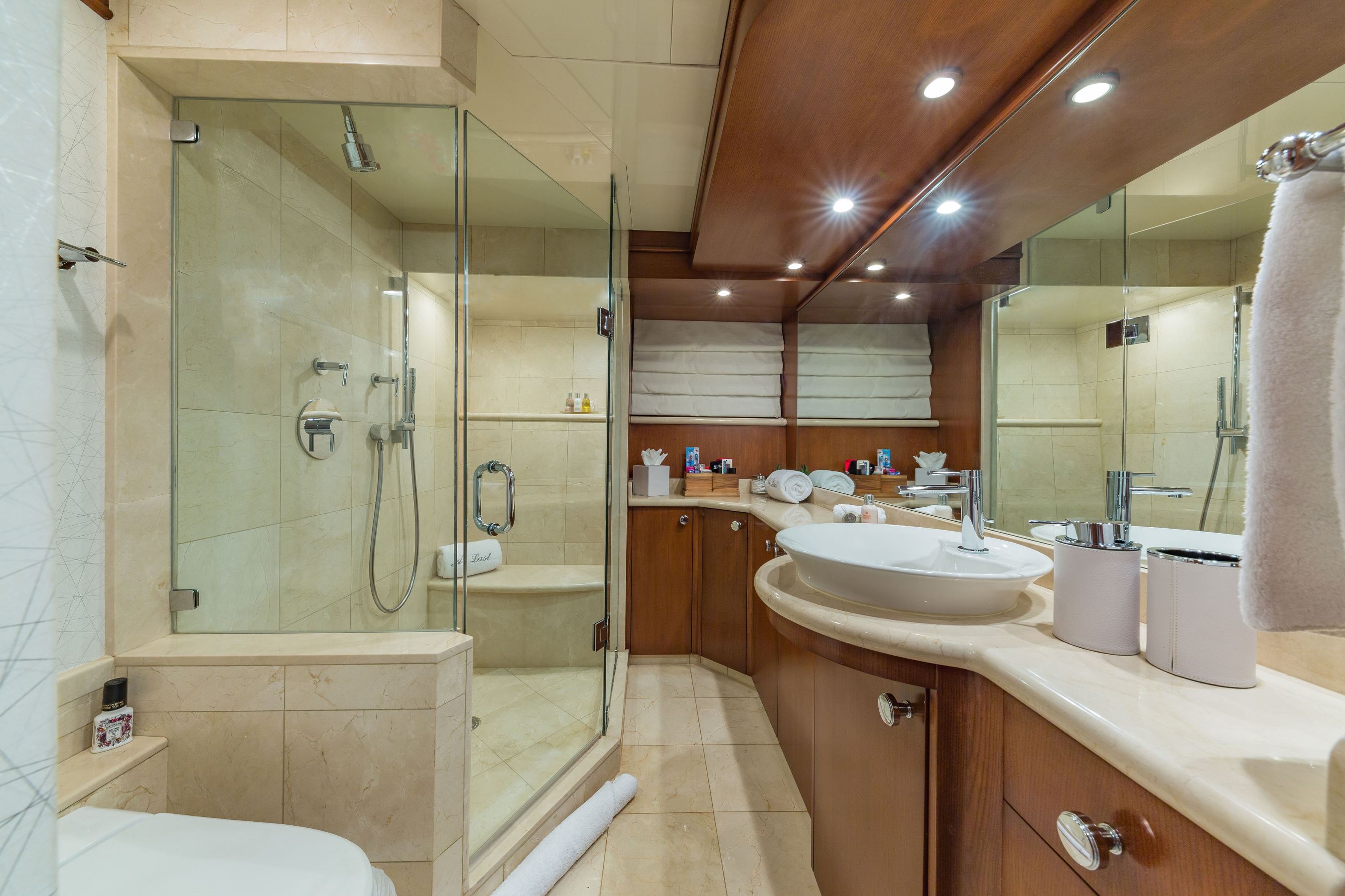 145'Heesen_AtLast_-152.jpg