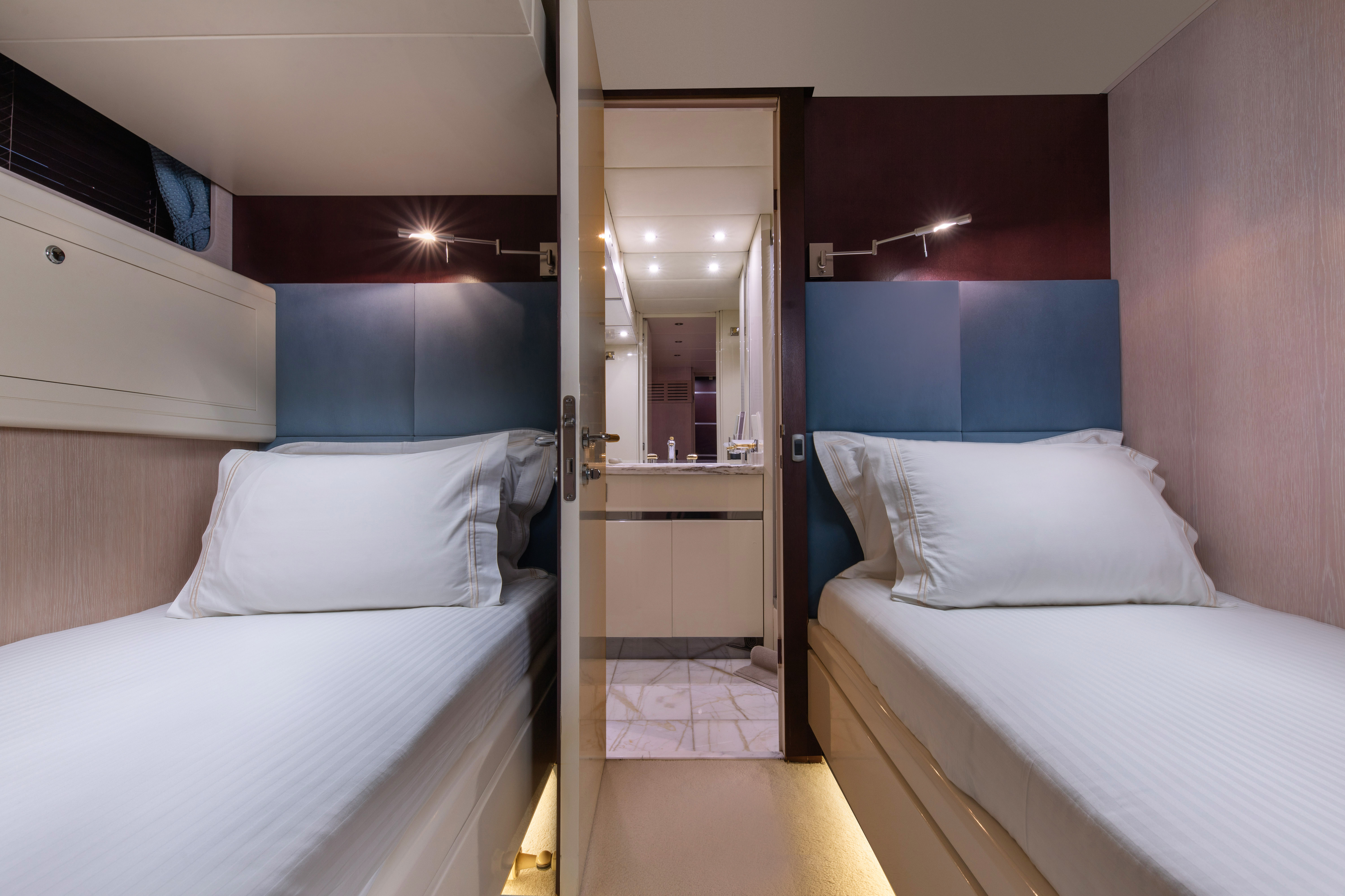 18.Lower Deck - Twin Cabin.jpg