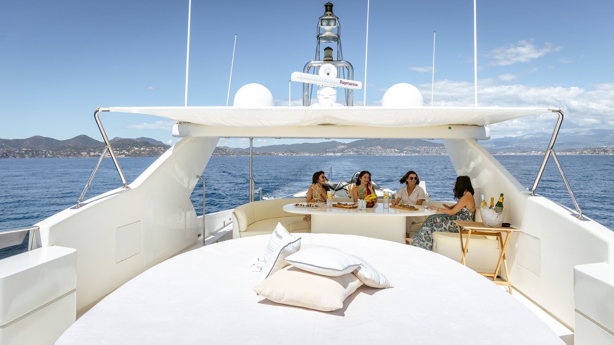 203 Sun deck.jpg