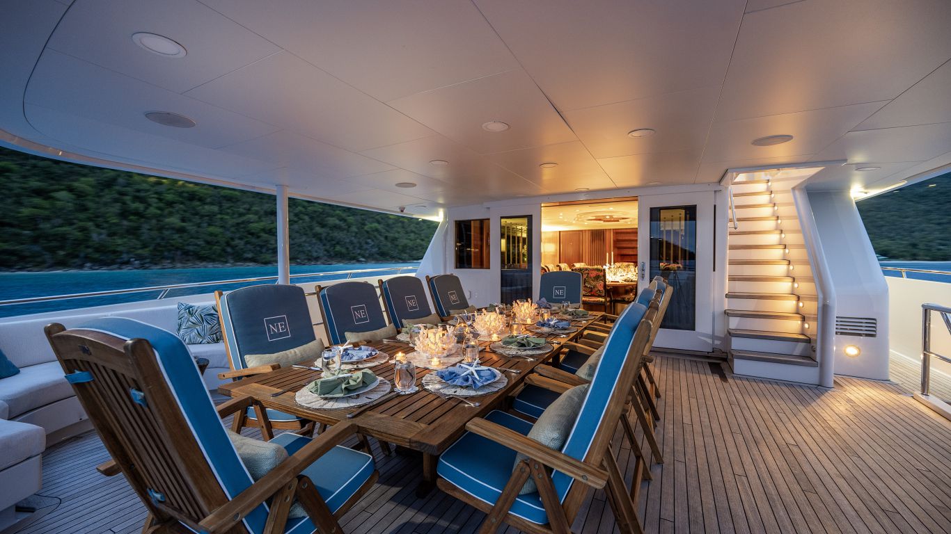 203 Upper deck dining.jpg