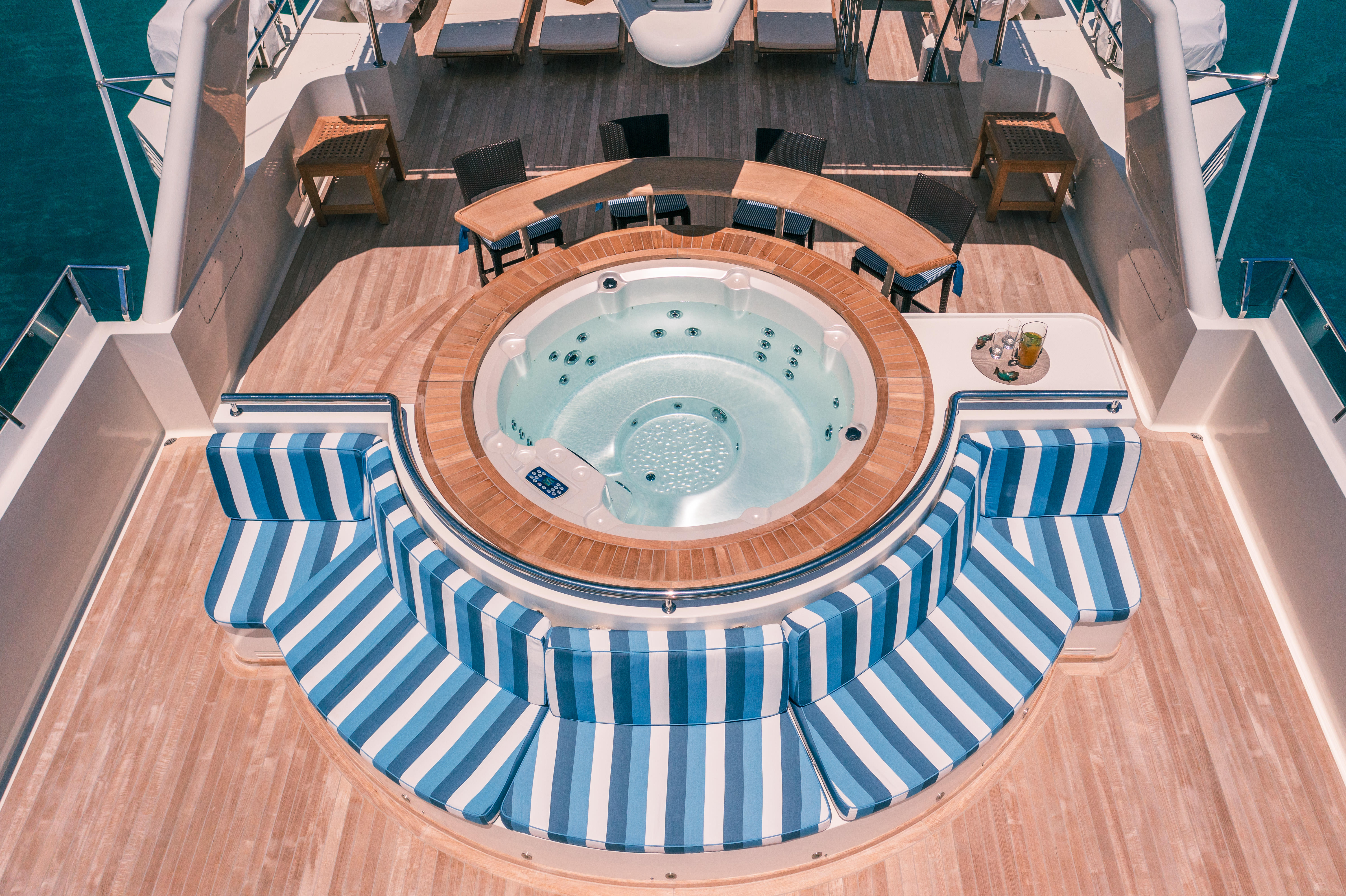 22.Sun Deck.jpg