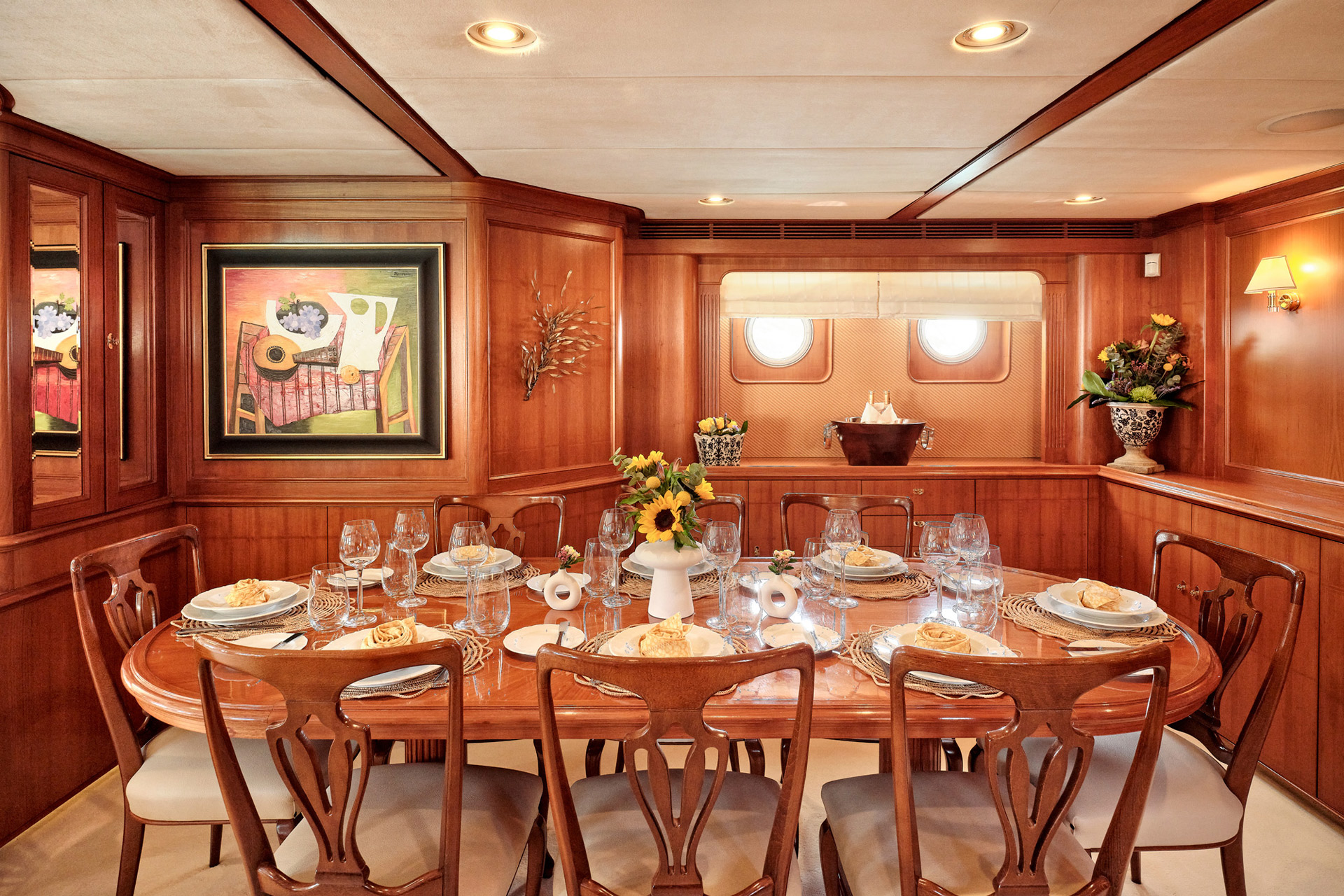 3.5 Main salon dining.jpg