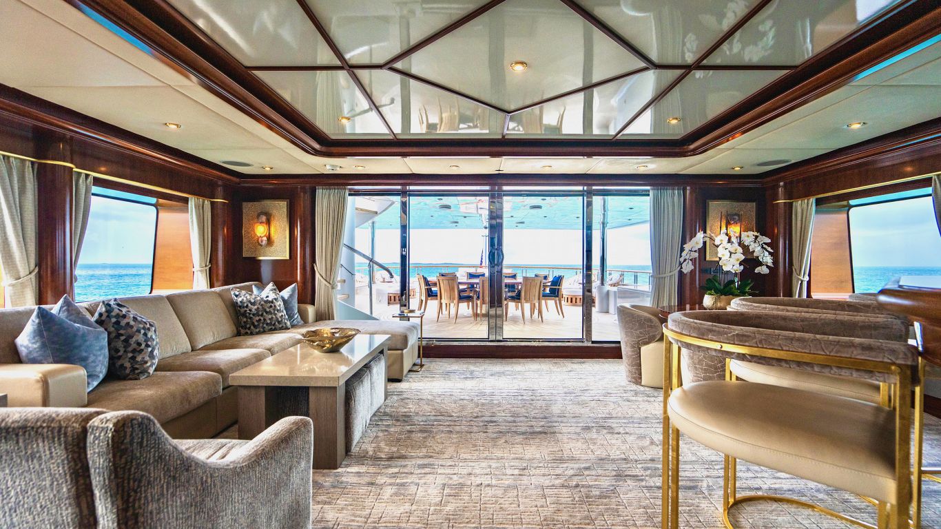 301 Bridge deck salon.jpg