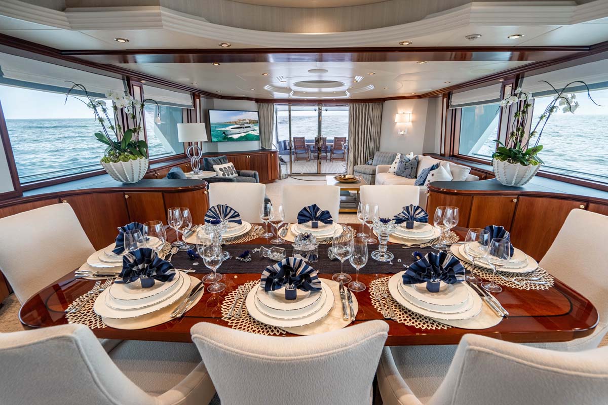 302 Formal dining.jpg