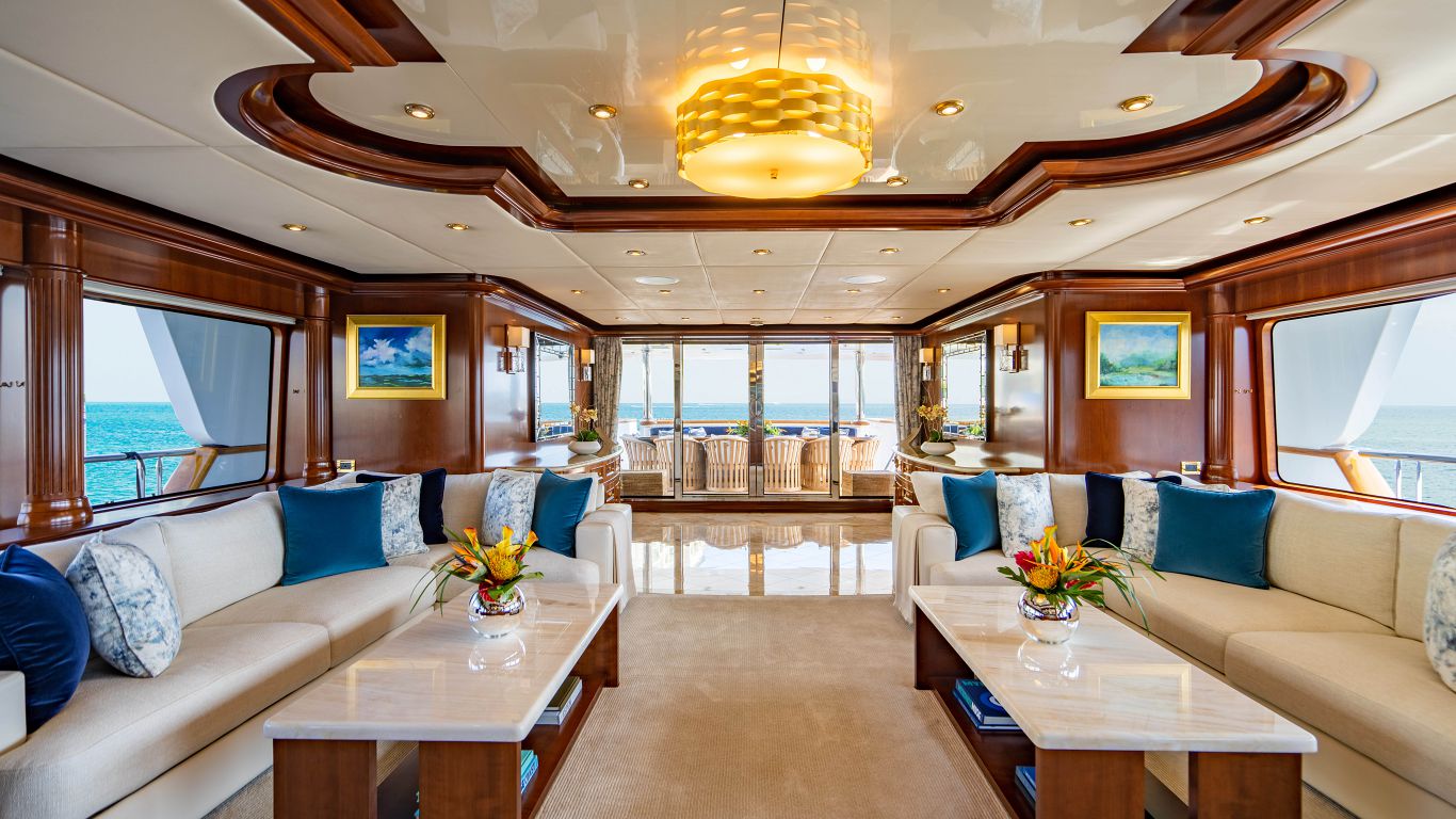 304 Main salon on Main deck.jpg