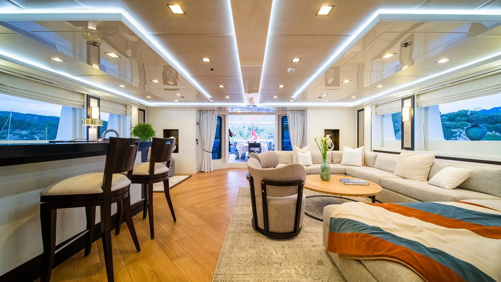 305 Bridge deck interior.jpg