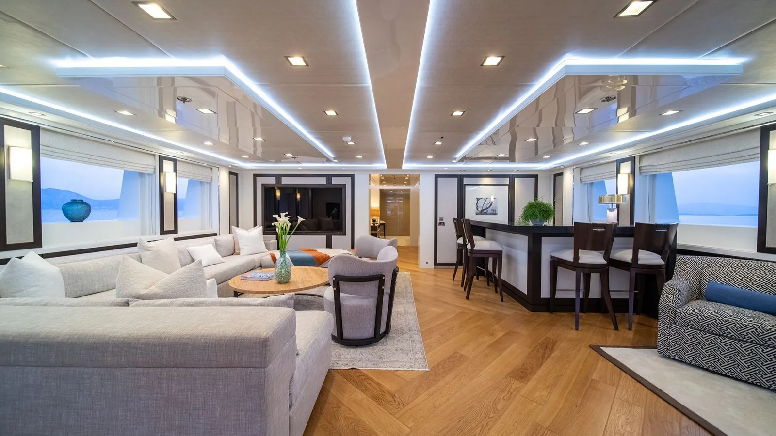 306 Bridge deck interior.jpg