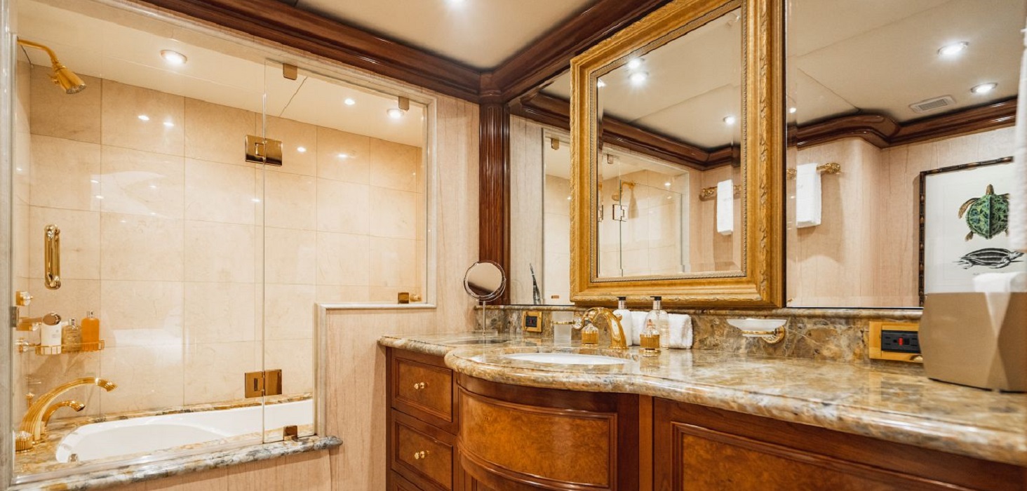 408 Double suite ensuite.jpg