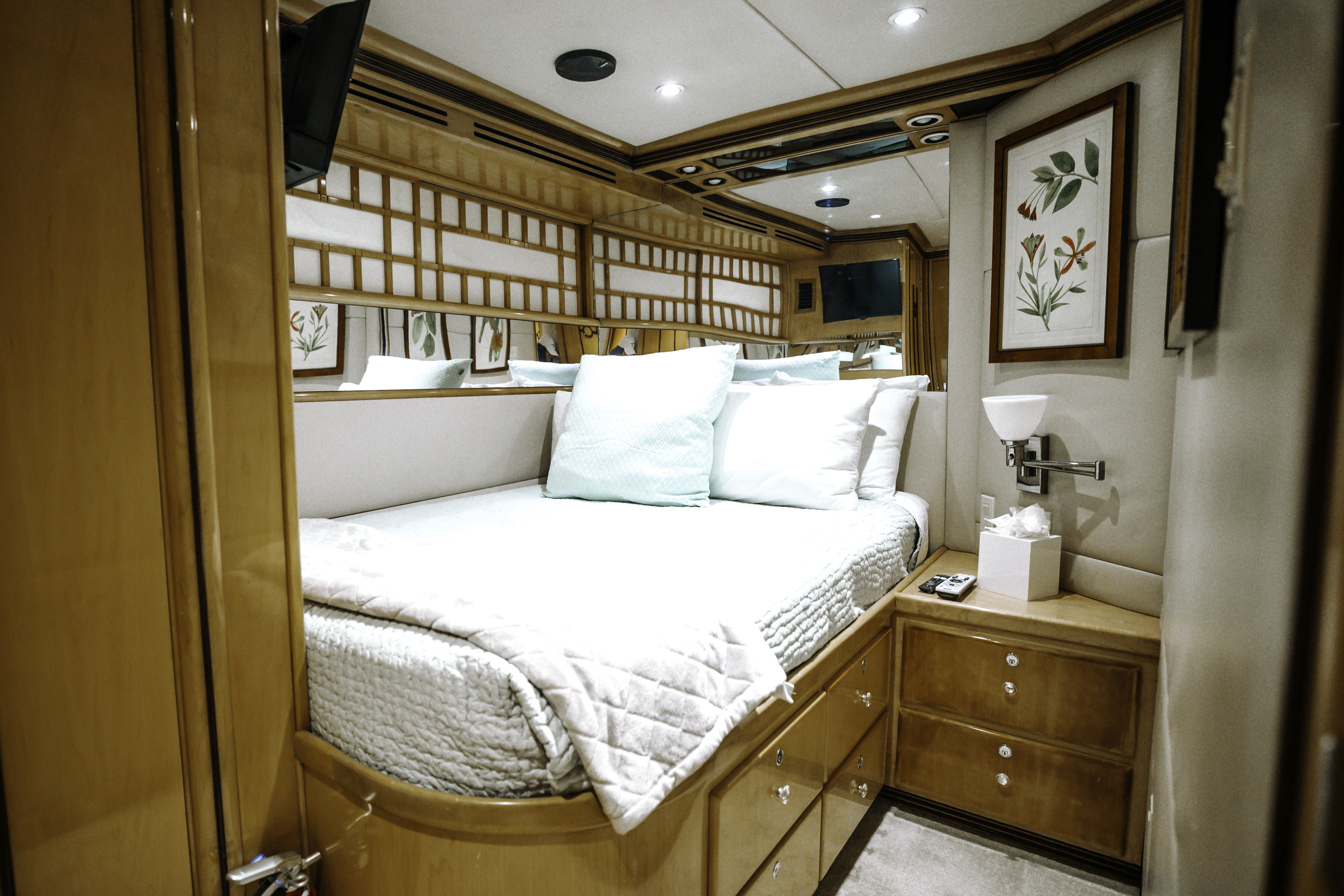 509 Guest suite.jpg