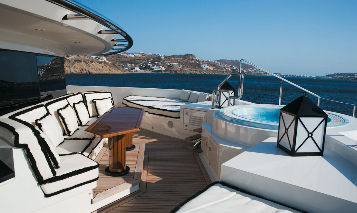 82m ALFA NERO Jacuzzi.jpg